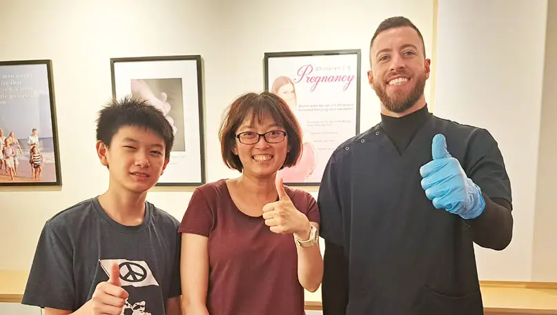 Alexandra Retail Centre - Dr. Hampus Ribnell with clients